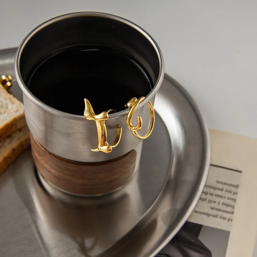 Add a playful sparkle with The Layers’ Golden Paw Adjustable Ring Set. Cat and dog gold-plated rings for pet lovers — adjustable, stylish, and perfect for gifting!