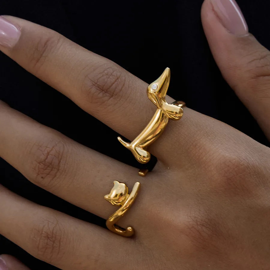 Add a playful sparkle with The Layers’ Golden Paw Adjustable Ring Set. Cat and dog gold-plated rings for pet lovers — adjustable, stylish, and perfect for gifting!