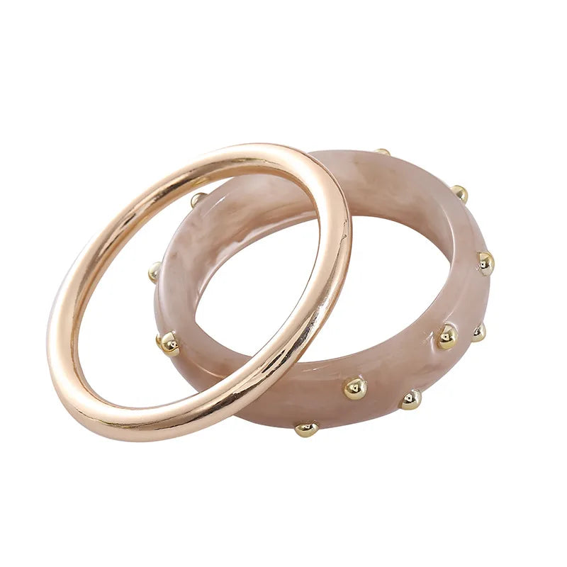 Styled for UK wardrobes — from knits to blazers